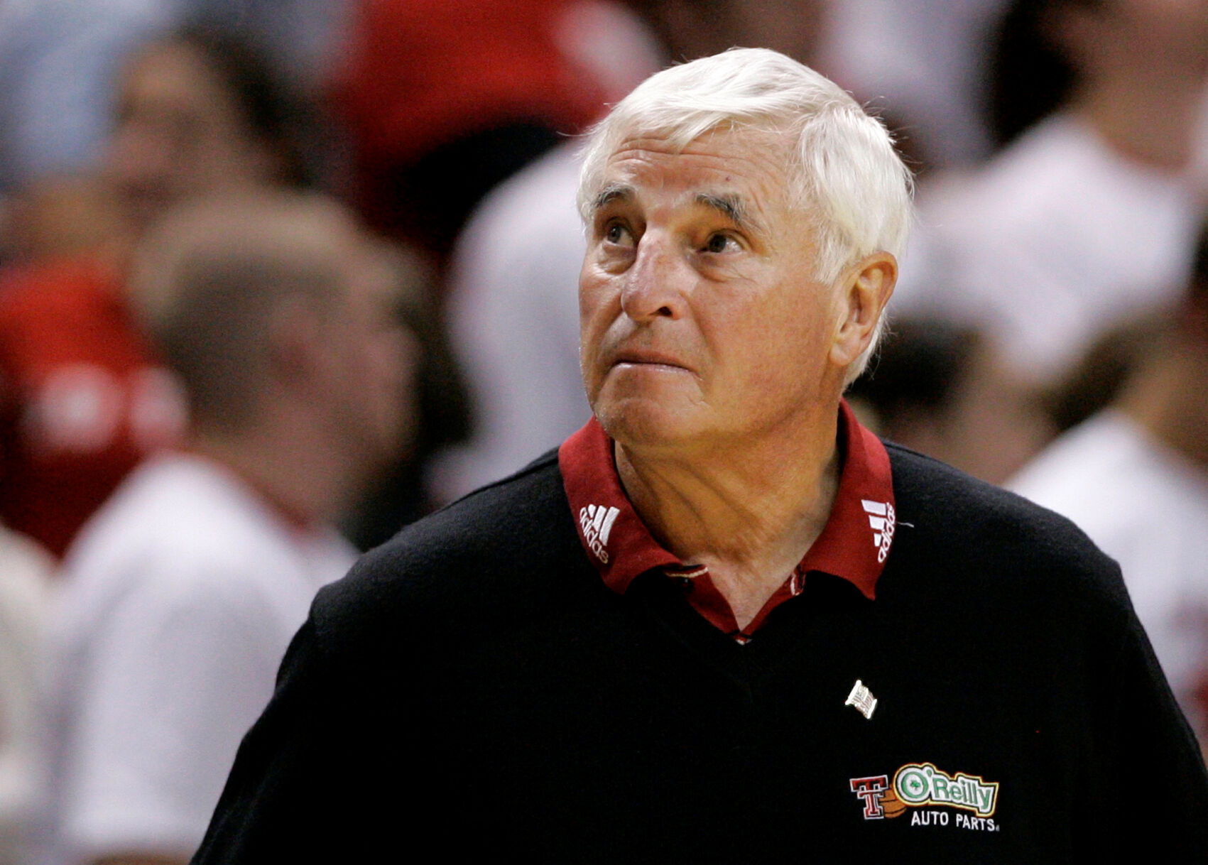 2008: Bob Knight becomes first men’s Division I coach with 900 wins